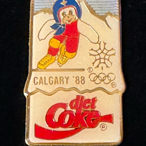 Diet coke Pin set #3 1988 Calgary Winter Olympics 5 pins in case w/ Box #KID 940 - Picture 5 of 8